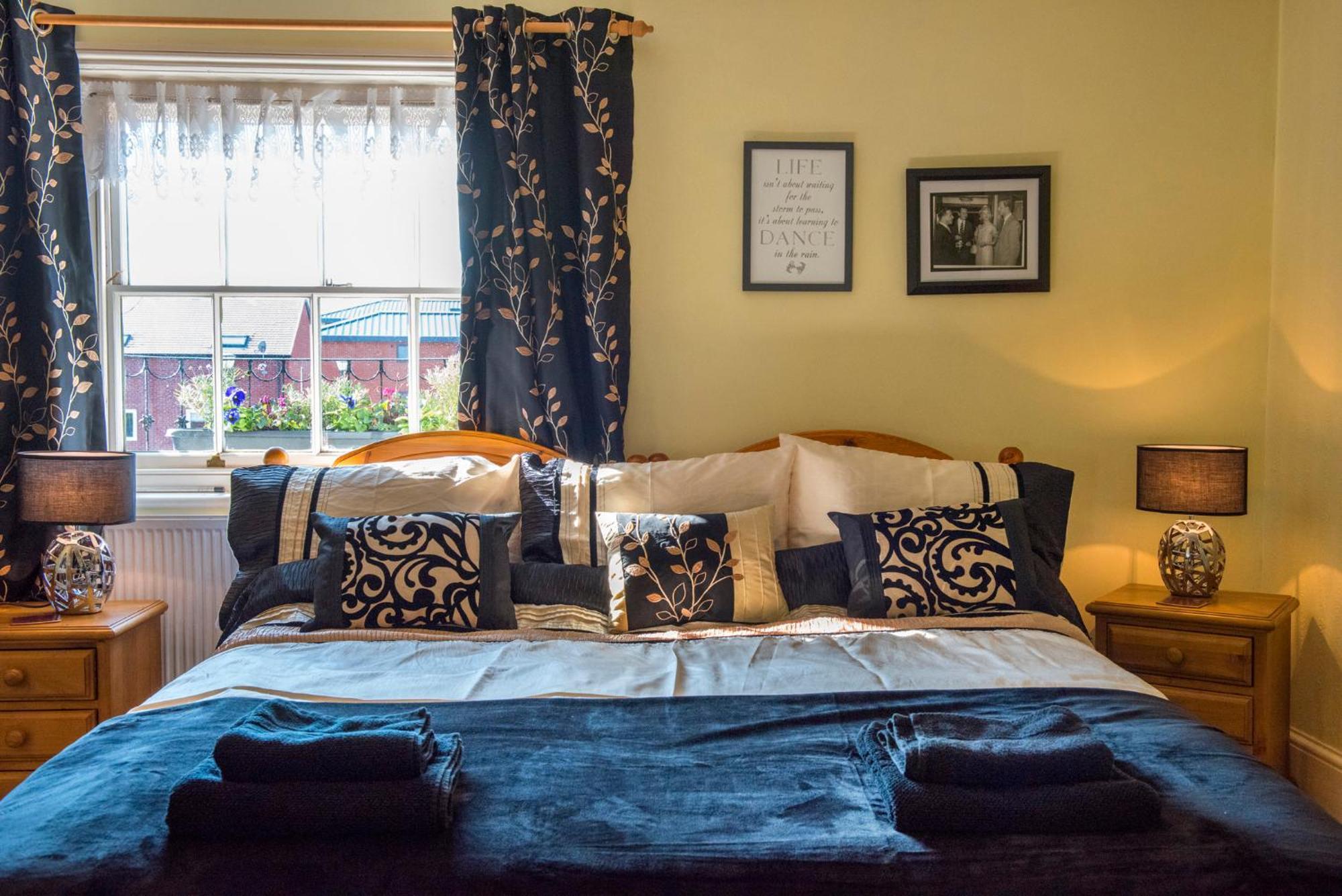 Отель Baldwin House Stourport-on-Severn Экстерьер фото